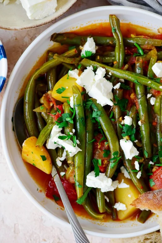 Легкое овощное рагу из картофеля и шпарагивки