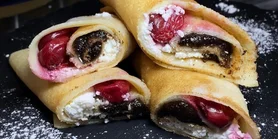 Блины: рецепт тройных блинов с маком, творогом и вишней