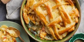 Пиріг з картоплею, чедером та розмарином: рецепт випічки на вечерю