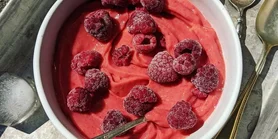 Бананово-ягодный сорбет: простой рецепт с кокосовой стружкой