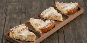 Кокосовий пиріг без яєць: проста домашня випічка на кожен день