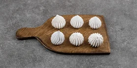 Нежность и изящество. Безе на белках и сахаре - простой рецепт