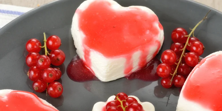 Ванильная панакота в форме сердца: очарует вашего Валентина