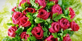 Рецепт салата с блинами Роза