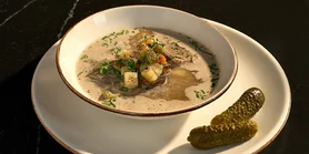 Рецепт рассольника с субпродуктами и белыми грибами