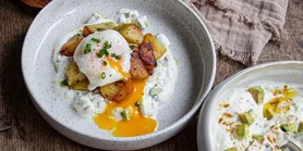 Самый вкусный жареный картофель: французский рецепт со сливочным соусом и авокадо