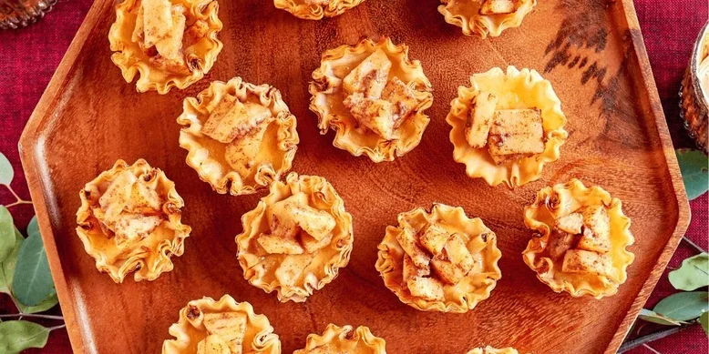 Яблучні мінічизкейки в тісті філо: рецепт солодкої закуски