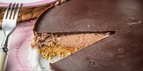 Шоколадный чизкейк: рецепт роскошного десерта без выпекания