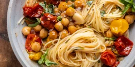 Спагетти с томатами черри и нутом: рецепт сочного и ароматного ужина