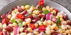 Салат из фасоли с лимонно-творожной заправкой