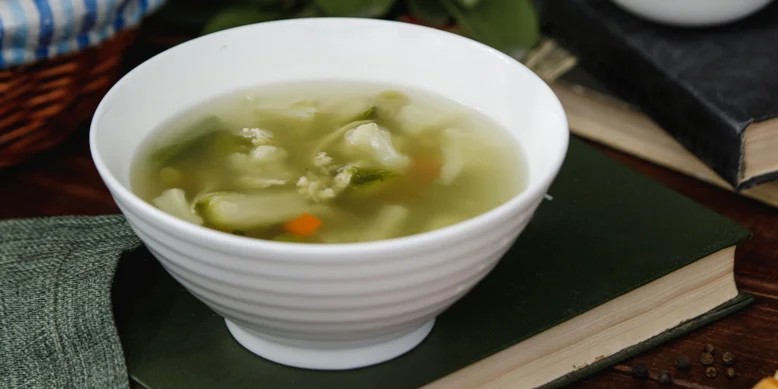 Весенний гороховый суп со спаржей и картофелем - обогатитесь витаминами