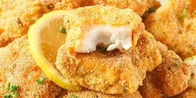 Золотистые хрустящие рыбные палочки: вкусная альтернатива наггетсам