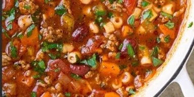 Паста э фаджоли: классический итальянский суп с макаронами и фасолью