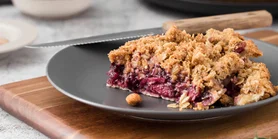 Весняна насолода. Пиріг з ревенем та вівсянкою