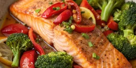Только на одной сковороде: чесночный лосось с брокколи
