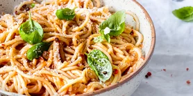 Вегетаріанська паста з хрустким нутом і вершковим соусом: ситно, ароматно та просто