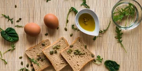 Лучше всего к салату: рецепт чесночной травяной заправки