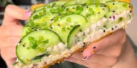 Холодный легкий пирог: рецепт тарта с тунцом и огурцом на обед