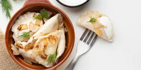 Вареники с молодым картофелем, салом и луком - вкусные по-особенному