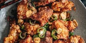 Свинина кусочками: рецепт по принципу "соль-перец"