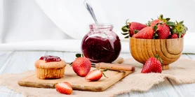 Сладкий хит лета: клубничный джем из трех ингредиентов