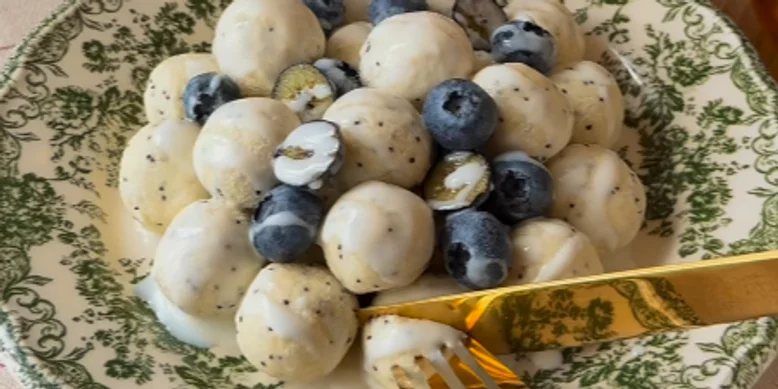 Ліниві вареники з маком і ягодами: рецепт ідеального сніданку