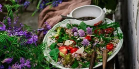 Суперфуд по-українськи: зелена гречка в сезонному салаті