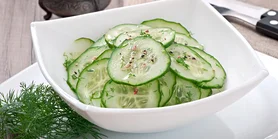 Салат із огірків і тайського соусу: найпростіша закуска з характером