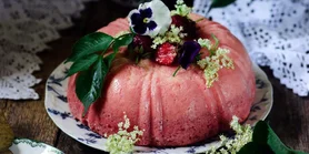 Полуничний торт Флан: простий рецепт для особливого випадку