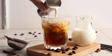 Клауд-кава: рецепт трендової кави з кокосовою водою