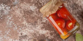 Консервовані помідори на зиму: з особливим інгредієнтом