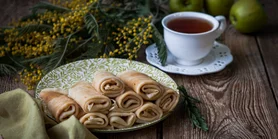 Нежные блины с карамелизированными яблоками