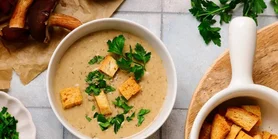 Крем-суп из белых грибов: ароматно и чрезвычайно сливочно