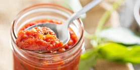 Соус із аґруса, томатів та солодкого перцю на зиму - ідеально до м'ясних страв