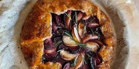 Сливовая кростата: рецепт итальянского открытого пирога с фундуком