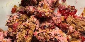 Вівсяні флепджеки: рецепт випічки з арахісовим маслом і джемом