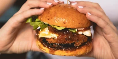 Бургеры на гриле: вегетарианский рецепт с баклажаном и халуми