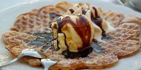 Персикове морозиво з вином: рецепт для спекотних днів