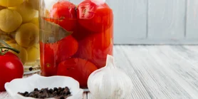 Як у мами: квашені помідори на будь-який стіл