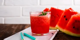 По-справжньому літній напій. Простий кавуновий пунш із двох інгредієнтів