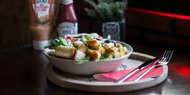 Для идеального обеда: салат Цезарь с курицей