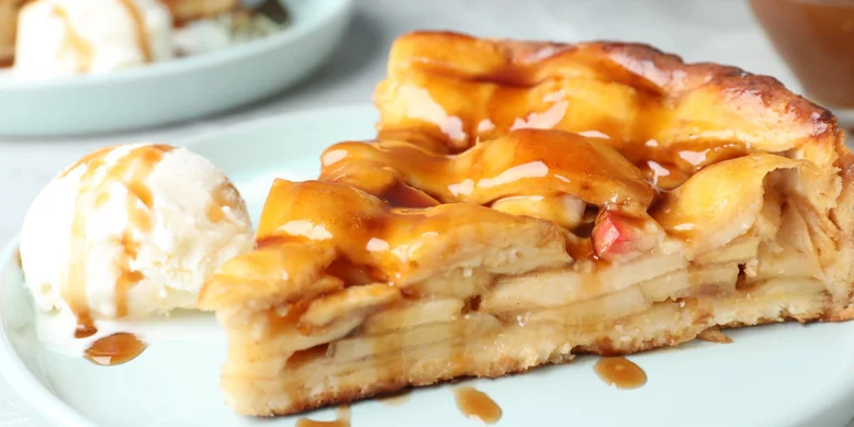 Апельтарт: рецепт яблучного пирога, який здивує смаком і пряністю