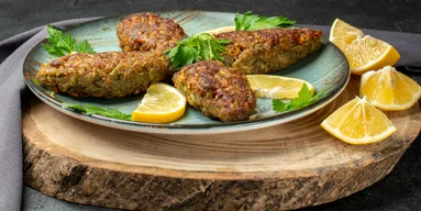 Классика по-новому: рыбные котлеты с индийскими специями