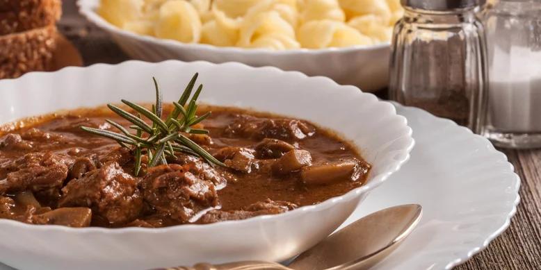 Идеальный гуляш из куриных сердец: несравненно просто и вкусно