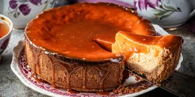Тыквенный чизкейк с карамелью: классический десерт в украинском стиле