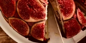 Інжирний торт у тарілці: багатошарова насолода