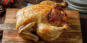 Ніжна та соковита: запечена курка з айвою