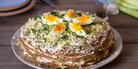 Печінковий торт з курячої печінки з грибами: закуска на свято, обід в будні