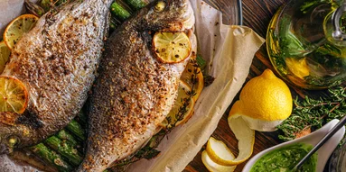 Готуймо рибу з осені: форель запечена з травами на Новий рік та Різдво
