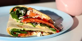 П'ять хвилин і готово: рецепт тортильї без світла на сніданок